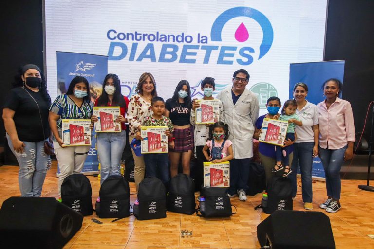 Entrega de kits de autocuidado benefició a 80 niños con diabetes