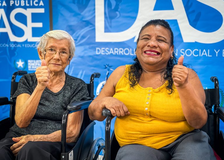 En el CAMI 29 y Oriente se entregaron implementos de movilidad