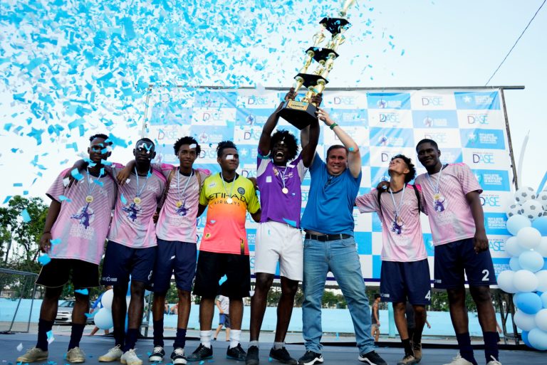 Jornada deportiva en la Gran Final del torneo “Campeón de Campeones 2024”