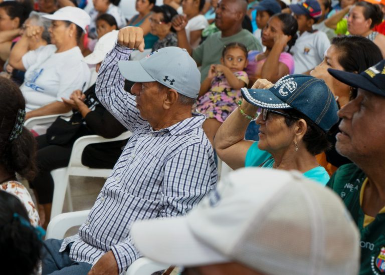 Culminan las charlas de autovaloración y visión de futuro en los Centros de Atención Municipal Integral (CAMIs) de Guayaquil.