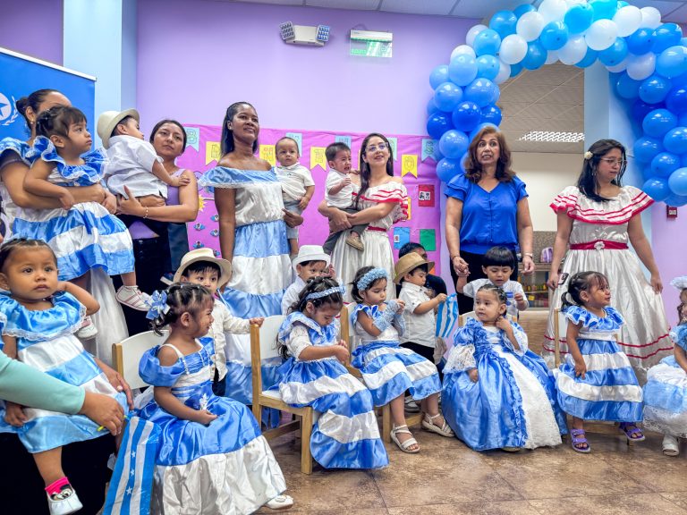 Los más pequeños celebraron las fiestas julianas en el Centro de Cuidado Infantil Bahía