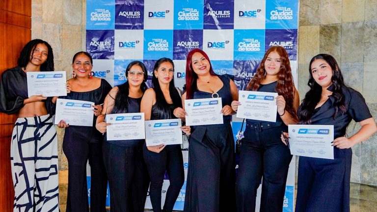 DASE EP certifica a 142 ciudadanos en técnicas de belleza para impulsar el autoempleo en Guayaquil
