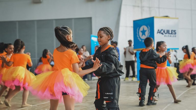 Más de 12.000 niños y jóvenes celebraron la clausura de vacacionales en parque Samanes