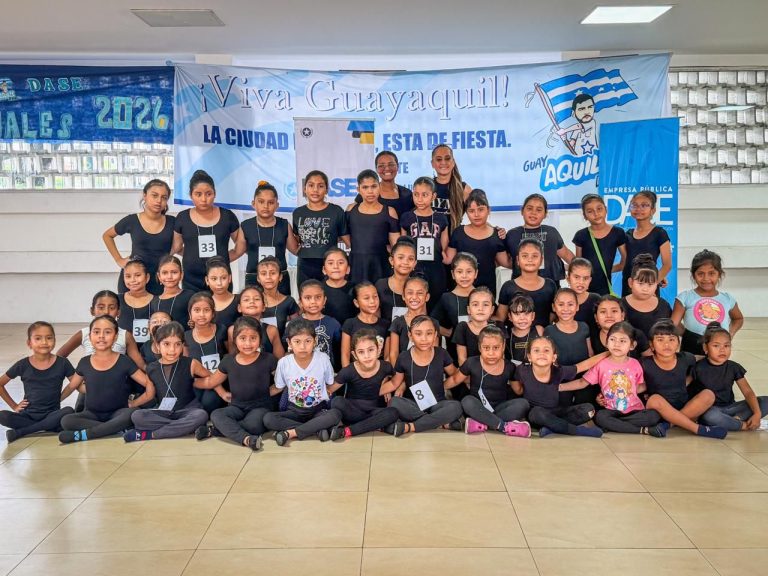 DASE EP y el Centro Artístico Yesenea Mendoza impulsan el talento de las niñas guayaquileñas