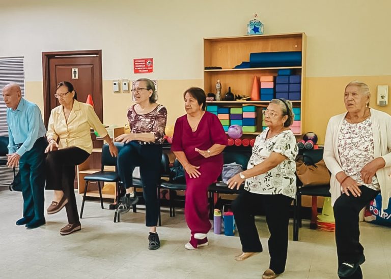 Más de 600 adultos mayores participaron en la Feria de la Salud 2026 “Edad Dorada, Salud, Vida y Bienestar”