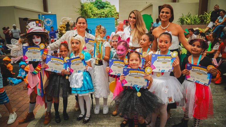 Familias de Guasmo, Fertisa, Trinitaria y Cisne 2 celebraron el talento de sus pequeños en Ruta Centro